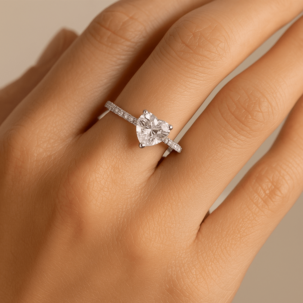 💍 Anillo “Amor Eterno” – Plata 925 con Zirconia Cúbica Corte Corazón