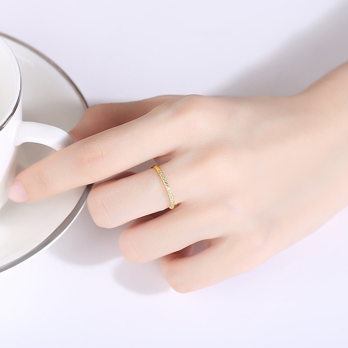 Anillo Argolla de Zirconias, Plata 925 con Baño de Oro 14K - Aurora Boré