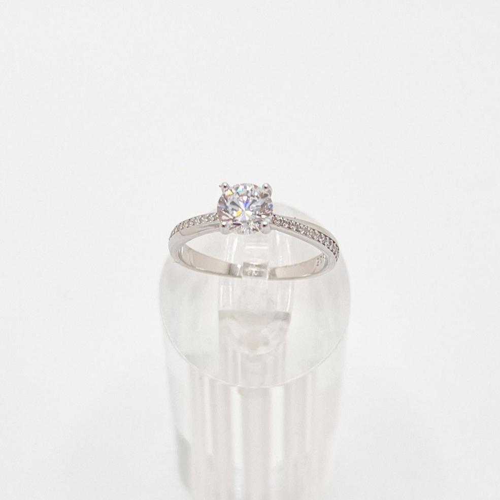 Anillo Clásico y Elegante, Plata 925 y Zirconias - Aurora Boré