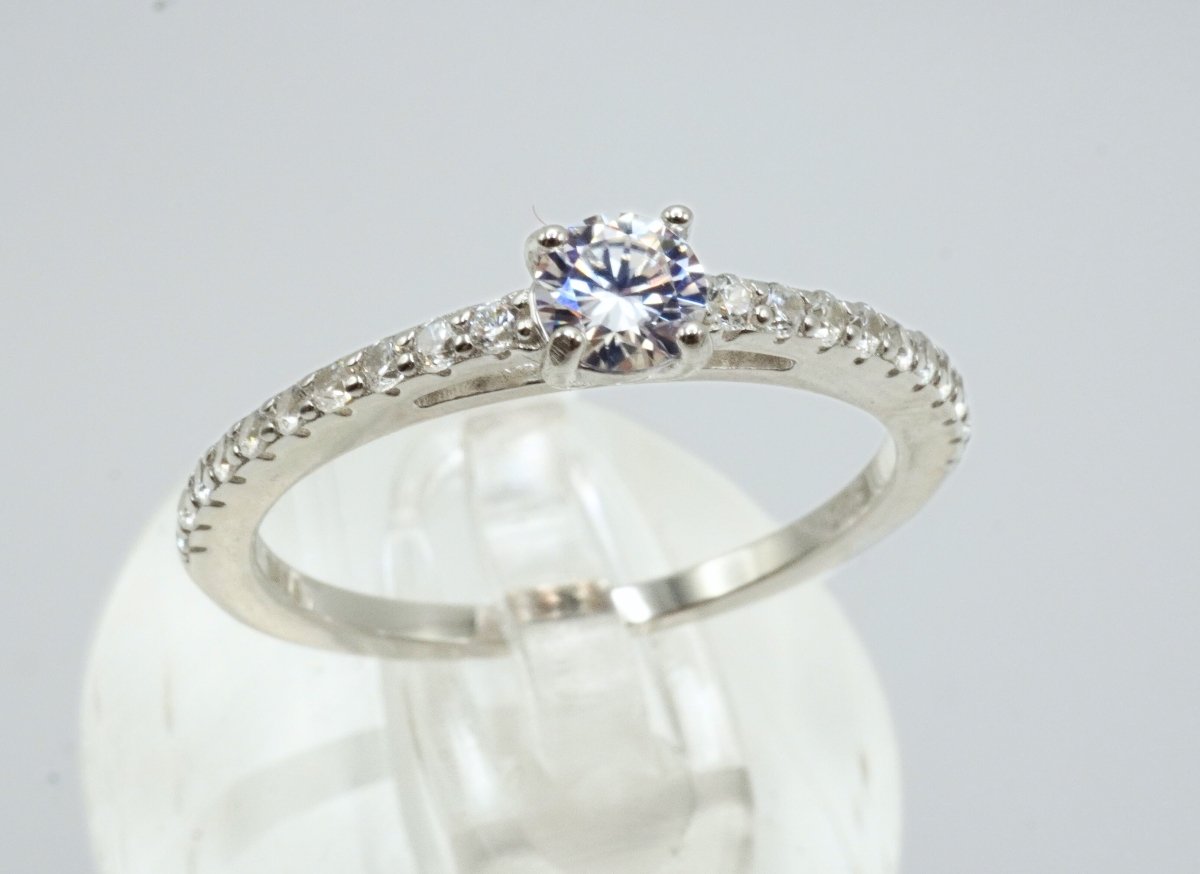 Anillo de Compromiso Vintage en Plata 925 con Moissanite Certificado GRA
