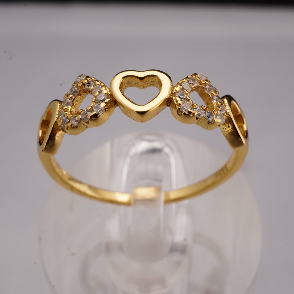Anillo de Plata 925 con Baño de Oro 18K y Diseño de Corazones con Zirconias - Aurora Boré