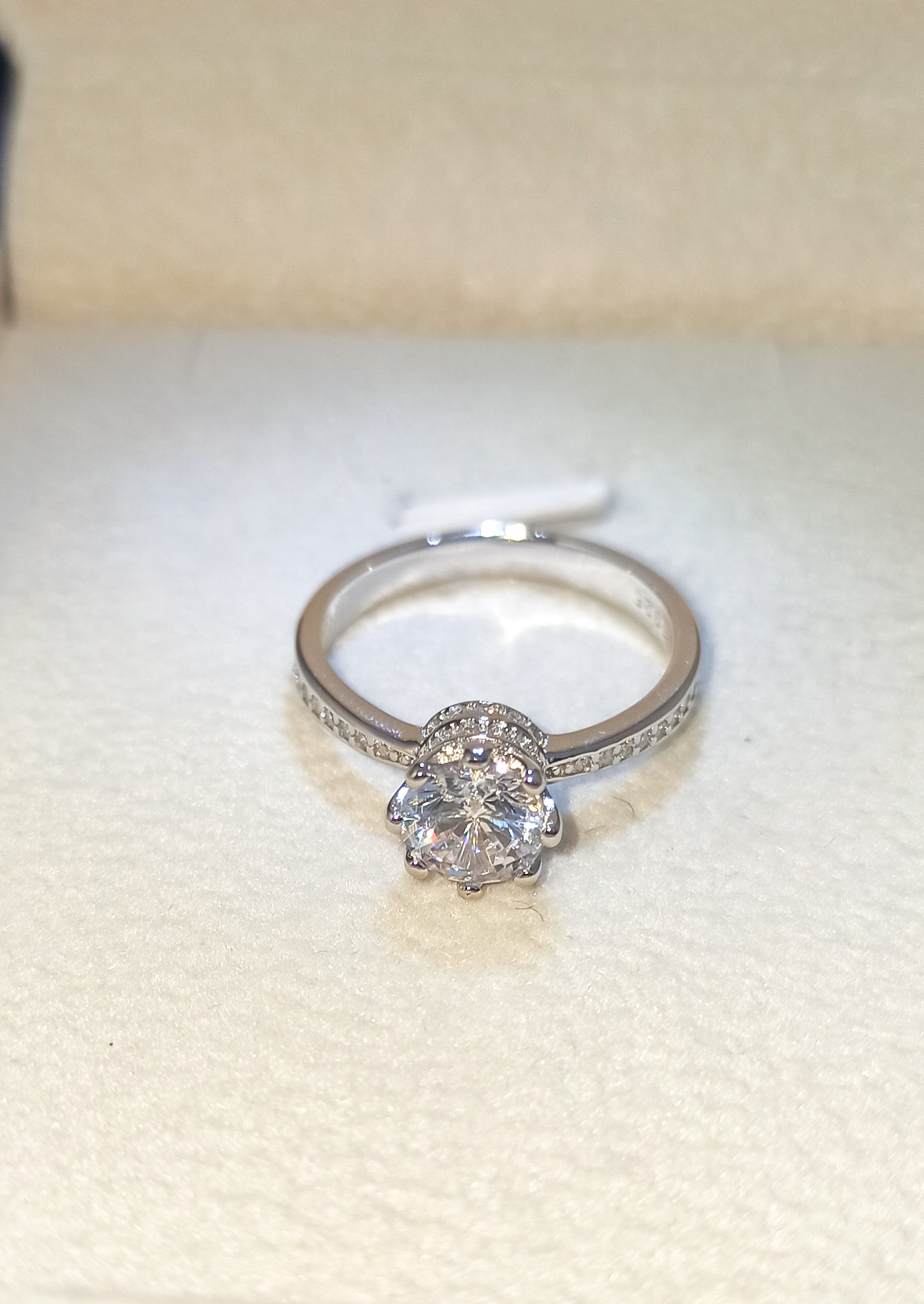 Anillo de Plata 925 y Zirconias Estilo Corona - Aurora Boré
