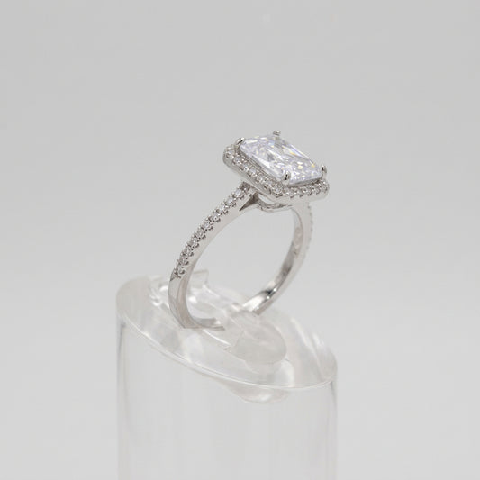 💍 Anillo "Luz de Aurora" Plata 925 Corte Esmeralda – Brillo Sofisticado - Aurora Boré
