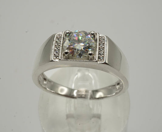 💍 Anillo “Fuerza Brillante” – Plata 925 con Moissanite Central