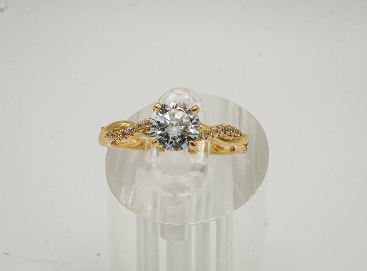 💍 Anillo “Luz Infinita” – Plata 925 con Zirconia Cúbica