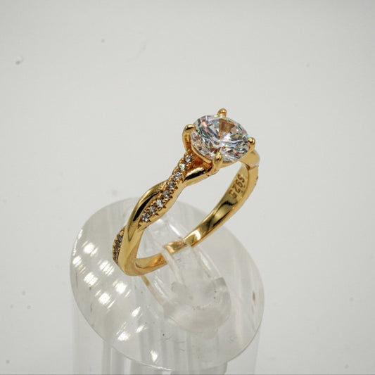 💍 Anillo “Luz Infinita” – Plata 925 con Zirconia Cúbica