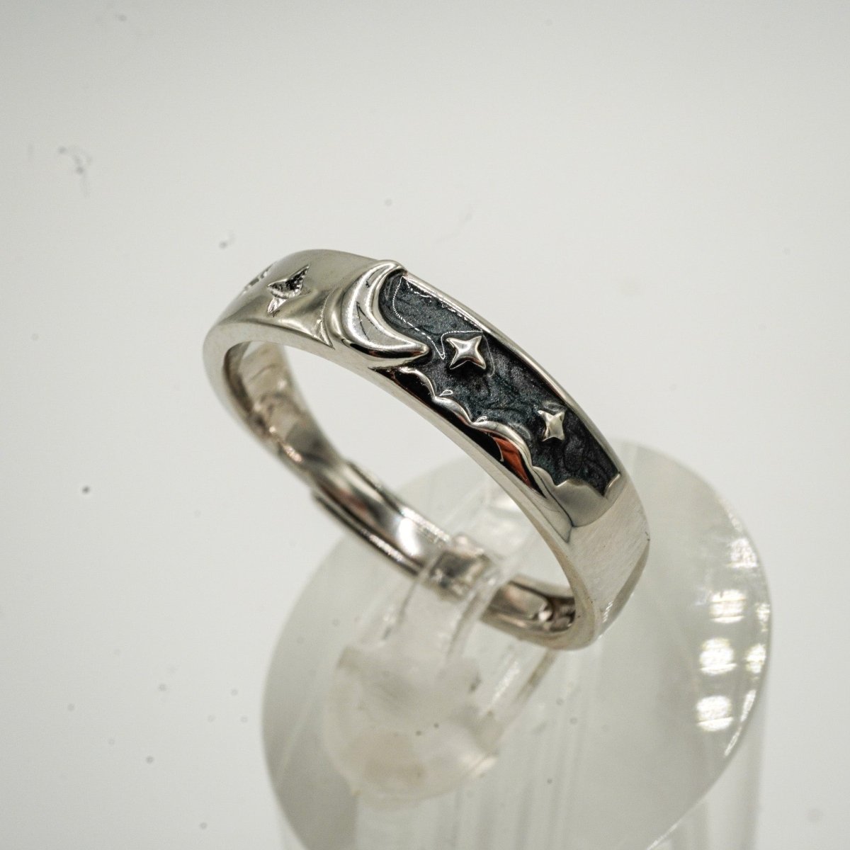 🌙 Anillo “Noche Estrellada” – Plata 925 con esmalte negro