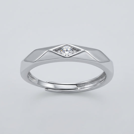 💠 Anillo “Reflejo Moderno” – Plata 925 con Zirconia Cúbica