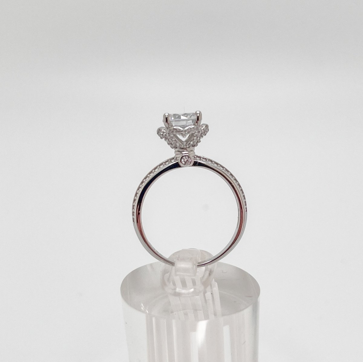 💍 Anillo Romántico en Plata 925 con Zirconia Central de 7 mm - Aurora Boré