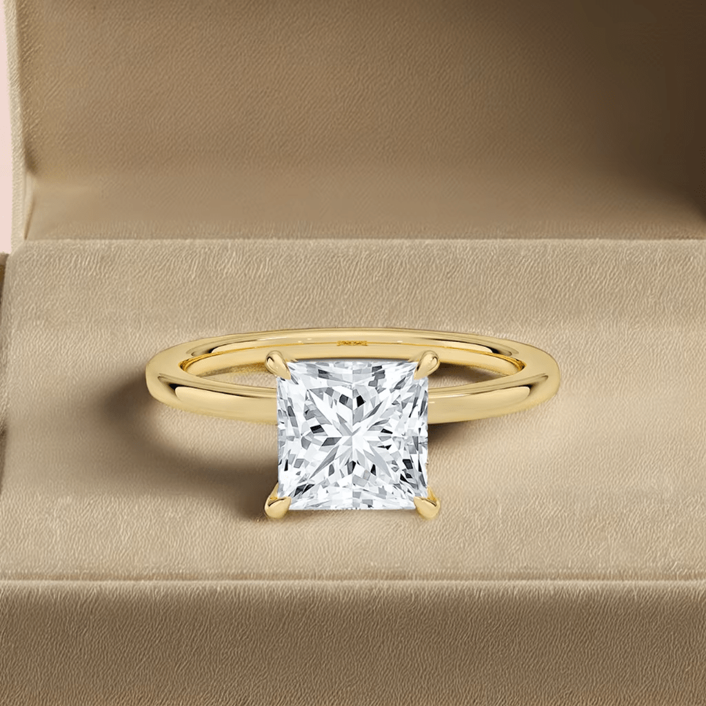Anillo Solitario Corte Princesa en Plata 925 con Zirconia – Baño de Oro ó Rodio - Aurora Boré