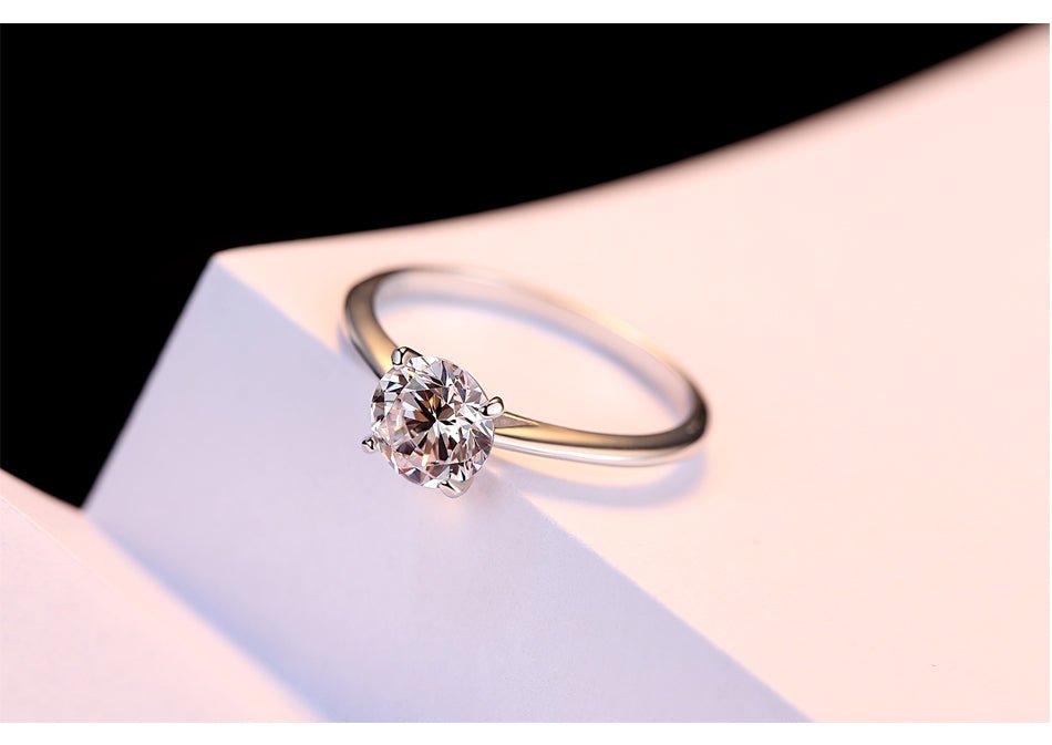 Anillo Solitario en Plata con Zirconia de 7 mm - Aurora Boré