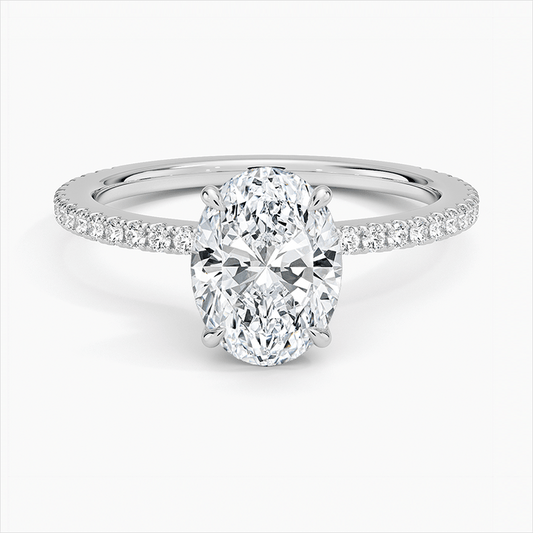 Anillo Solitario Ovalado en Plata con Zirconias Cúbicas - Aurora Boré
