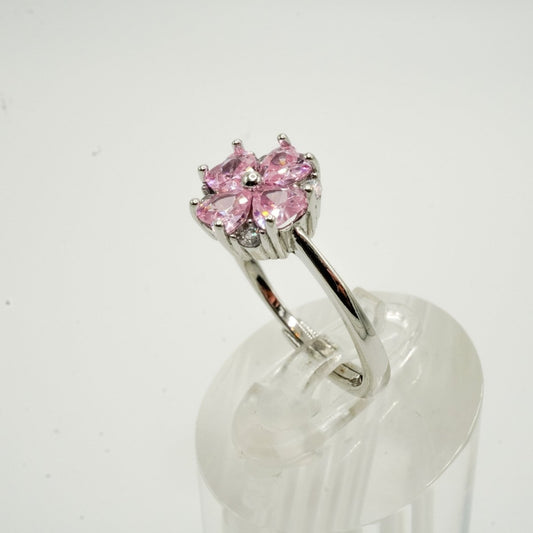 Anillo “Trébol de Corazones Rosados” – Plata 925 con Zirconias