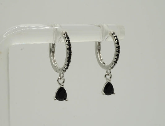 🖤 Aretes “Elegancia Nocturna” – Plata 925 con Circonitas Negras