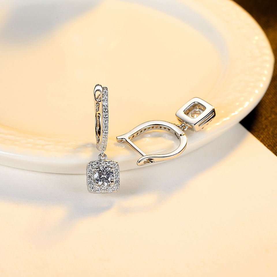Aretes "Halo de Destellos" en Plata 925 con Zirconias