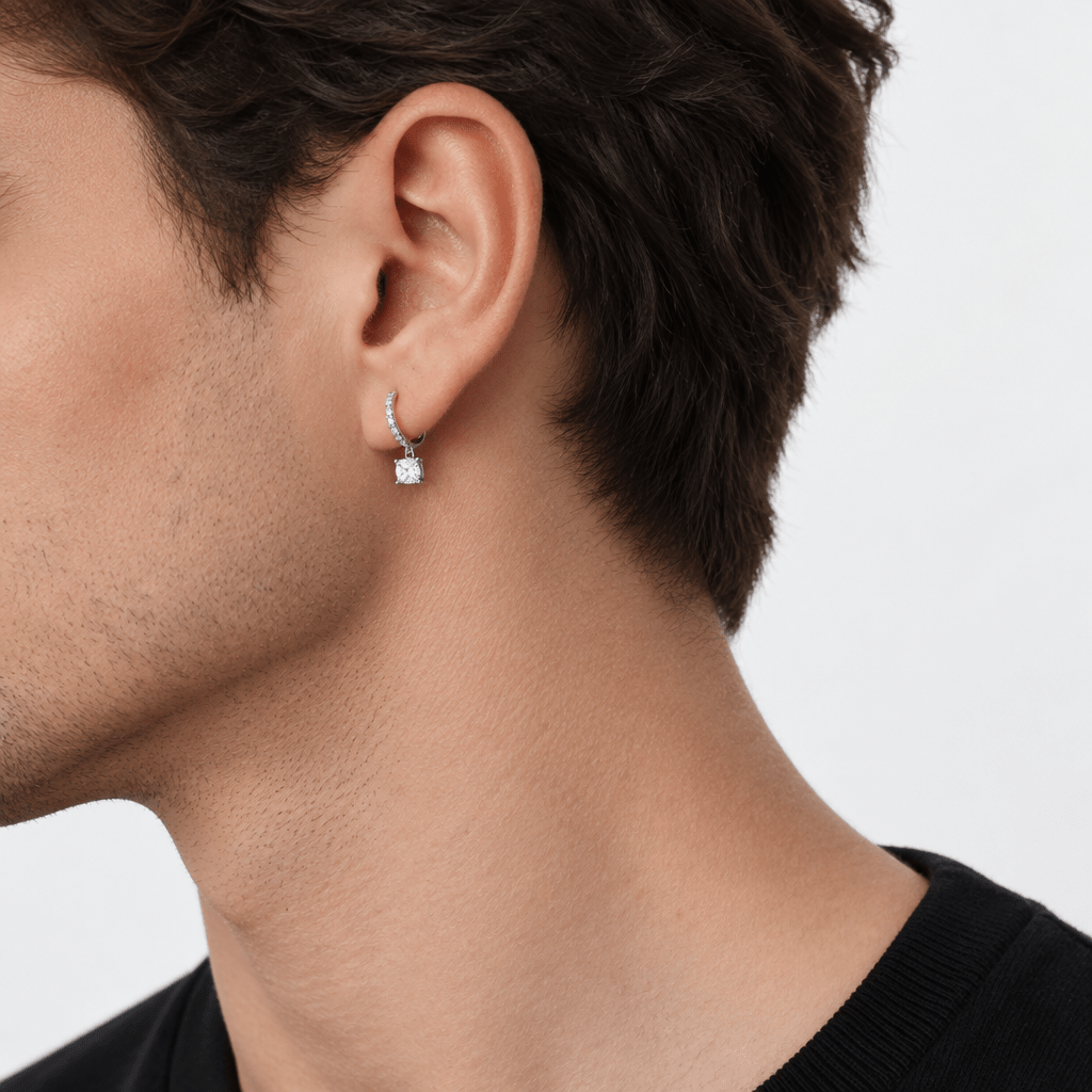 Aretes Huggies tipo Argolla de plata 925 con circonias cúbicas