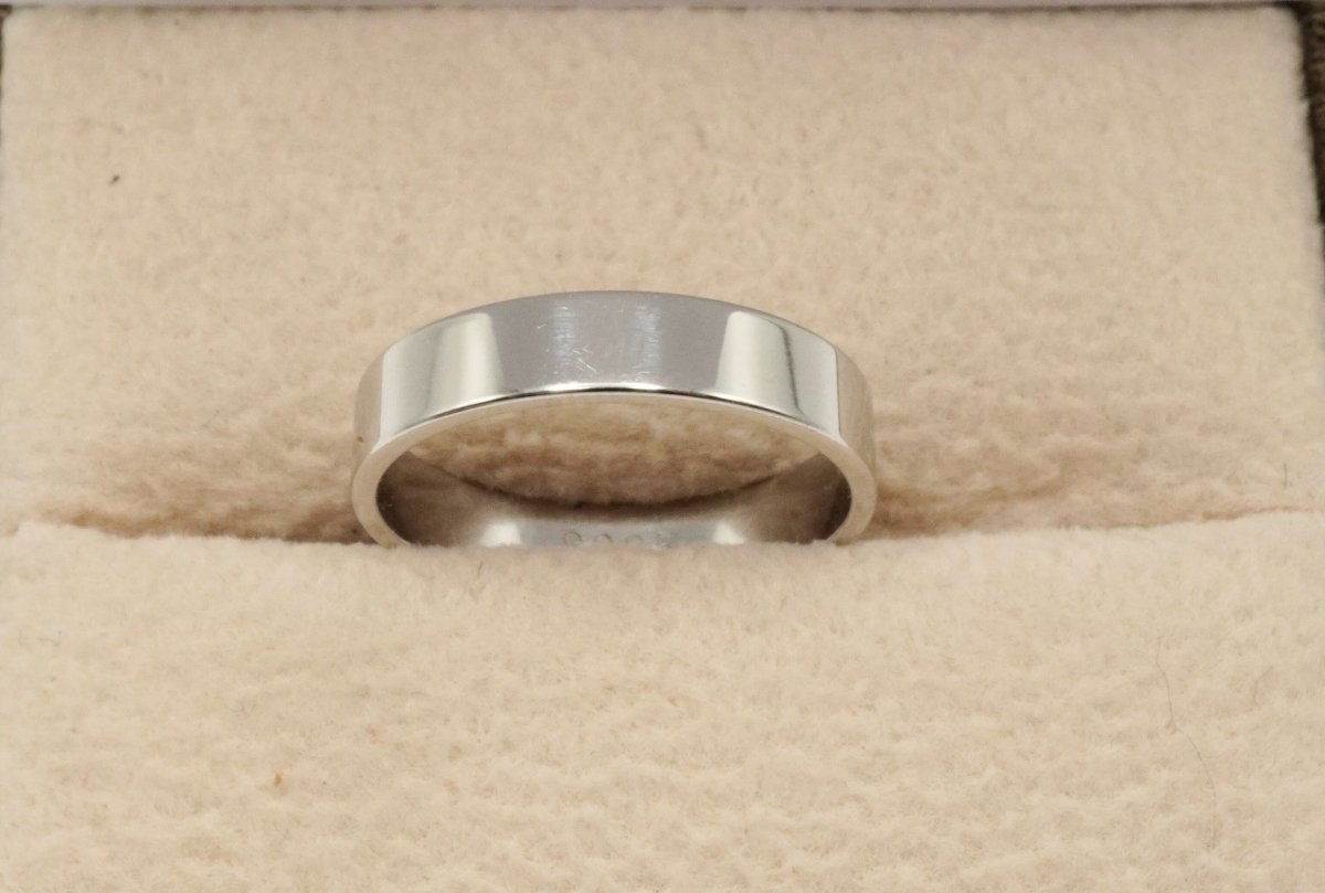 Argolla Clásica en Plata 925 – Diseño Minimalista y Elegante 4 mm
