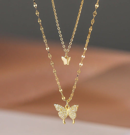 Collar doble de mariposa de plata 925 con zirconias con estilo y un toque único - Aurora Boré