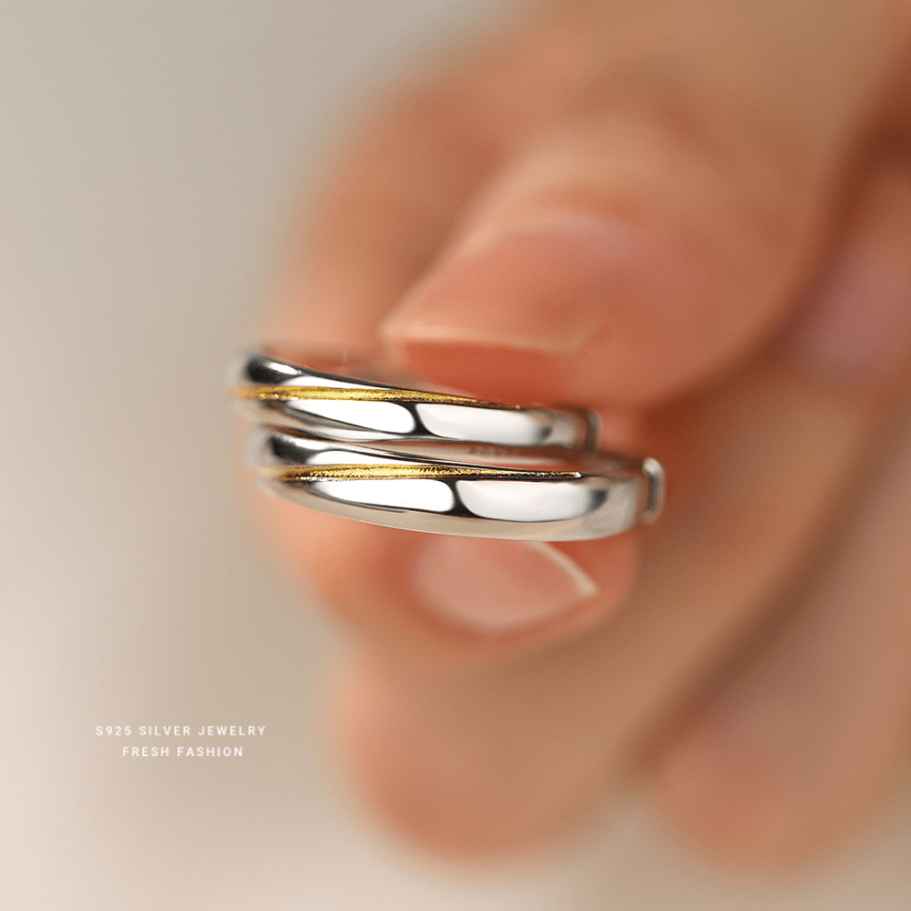 Dúo Línea Dorada – Anillos en Plata 925 con Detalle en Oro