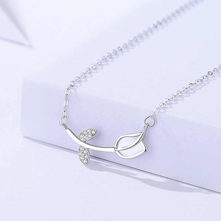 Collar Tulipán de Plata 925 con Cymophane y Zirconias – Elegancia Natural - Aurora Boré