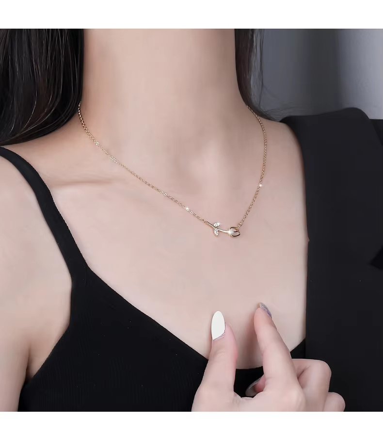 Collar Tulipán de Plata 925 con Cymophane y Zirconias – Elegancia Natural - Aurora Boré