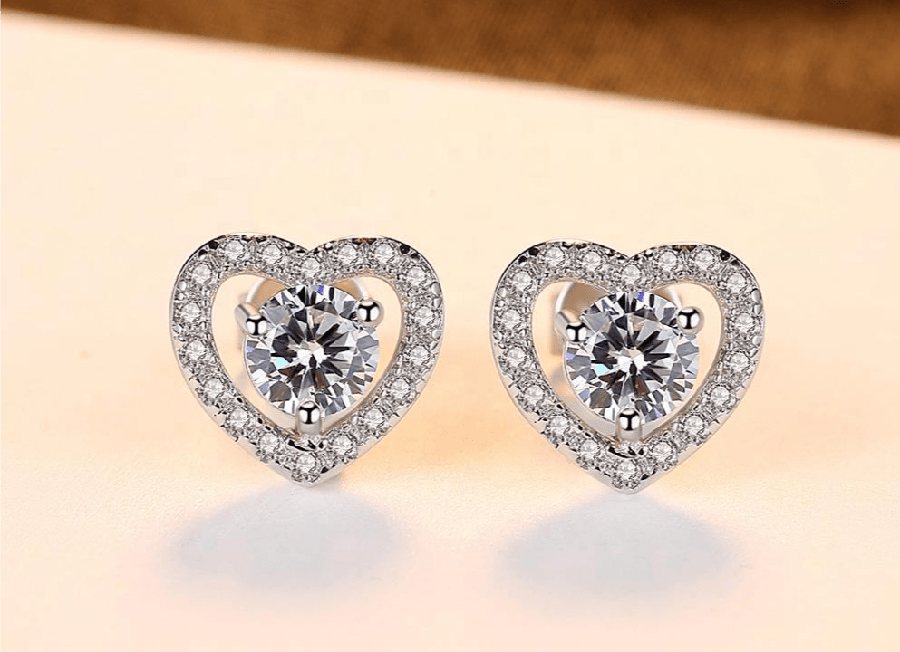 Hermosos aretes en forma de corazón en plata 925 con baño de rodio - Aurora Boré