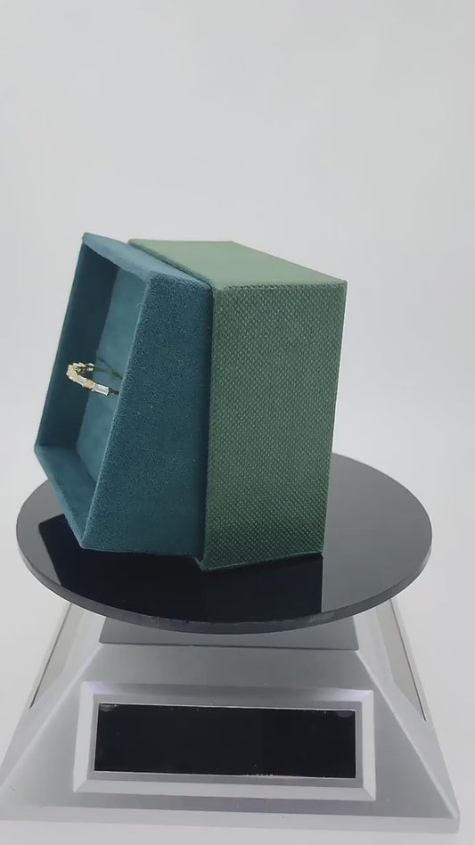 Argolla estilo geométrico en plata con baño de oro