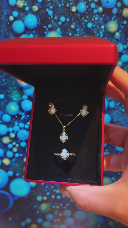 Conjunto de Plata 925 con baño de Oro 18K y Opalo