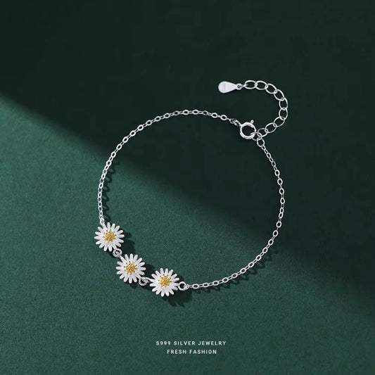 Pulsera con flores de margaritas realizadas en Plata 925