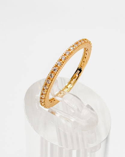 Anillo Argolla Banda Infinita, material de Plata 925 con baño de Oro de 18K, Churumbela