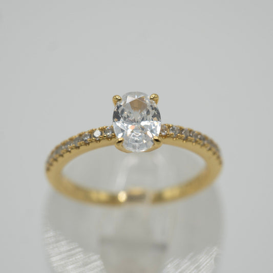 Anillo "Solitario Ovalado" en Plata 925 con Zirconias Cúbicas