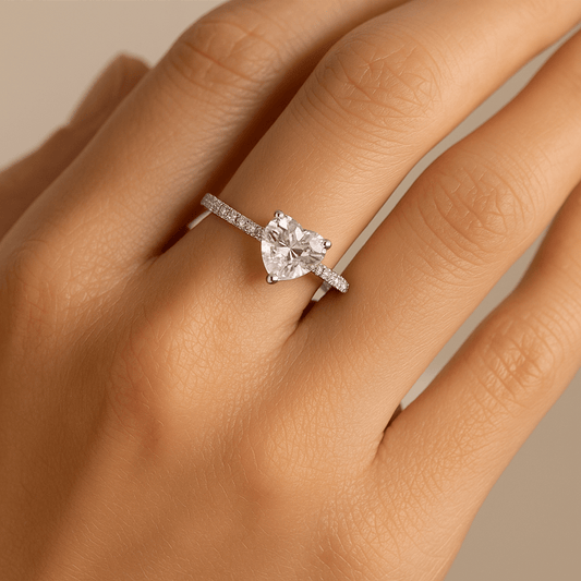 💍 Anillo “Amor Eterno” – Plata 925 con Zirconia Cúbica Corte Corazón