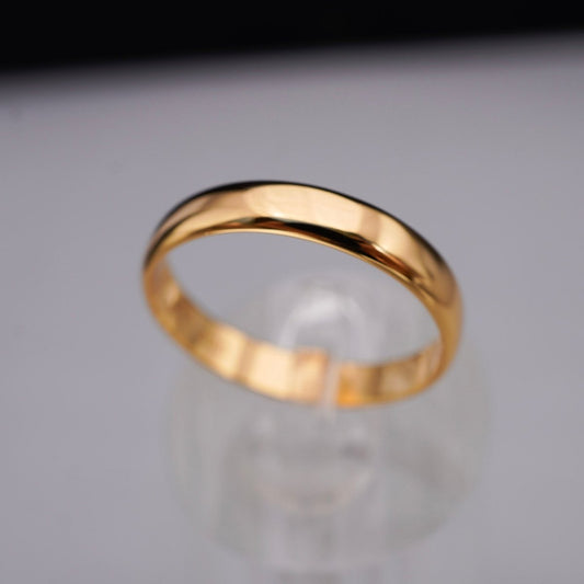 Anillo "Argolla Dorado Clásico" en Plata 925 con Baño de Oro 18K – Banda Clásica 4 mm