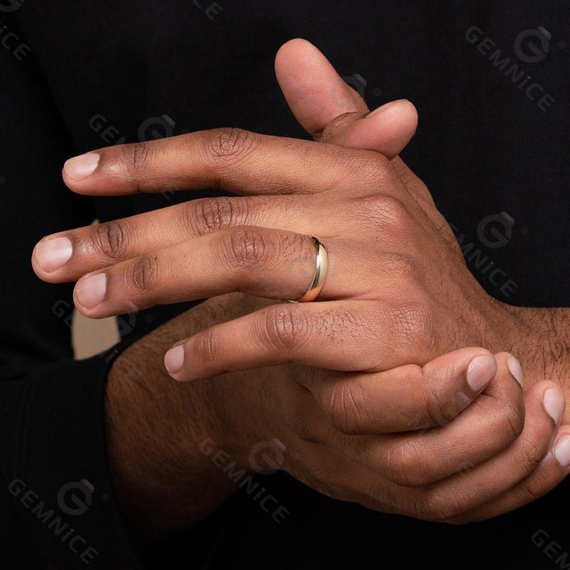 Anillo "Argolla Dorado Clásico" en Plata 925 con Baño de Oro 18K – Banda Clásica Unisex 4 mm