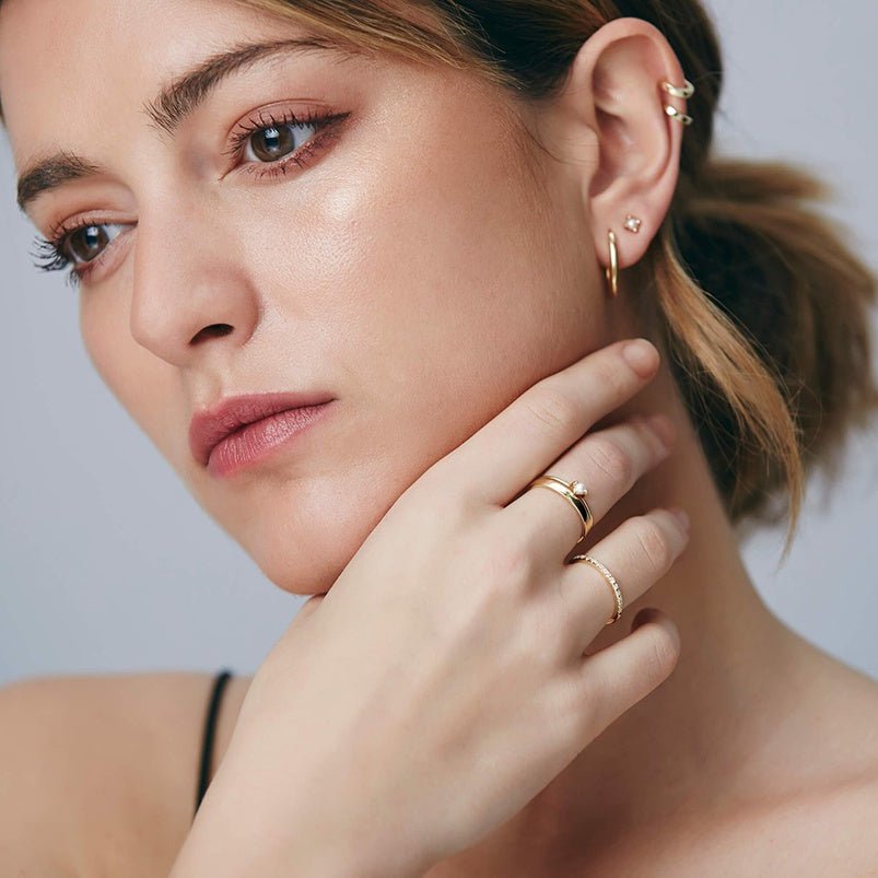 Anillo "Argolla Esencia Dorado" – Plata 925 con Baño de Oro 18K