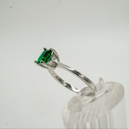 ✨ Anillo “Aura Esmeralda” – Plata 925 con Zirconia Verde Esmeralda