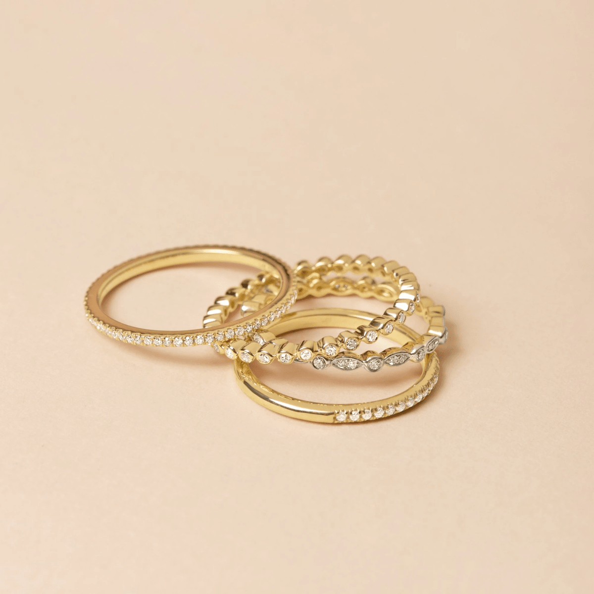 Anillo Banda "Dorada de Brillo" en Plata 925 con baño de Oro 18K