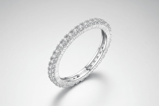 Anillo Banda Infinita en Plata 925 con Zirconias