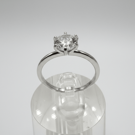 Anillo Clásico Solitario con Zirconia en Plata 925 con Zirconia de 7mm