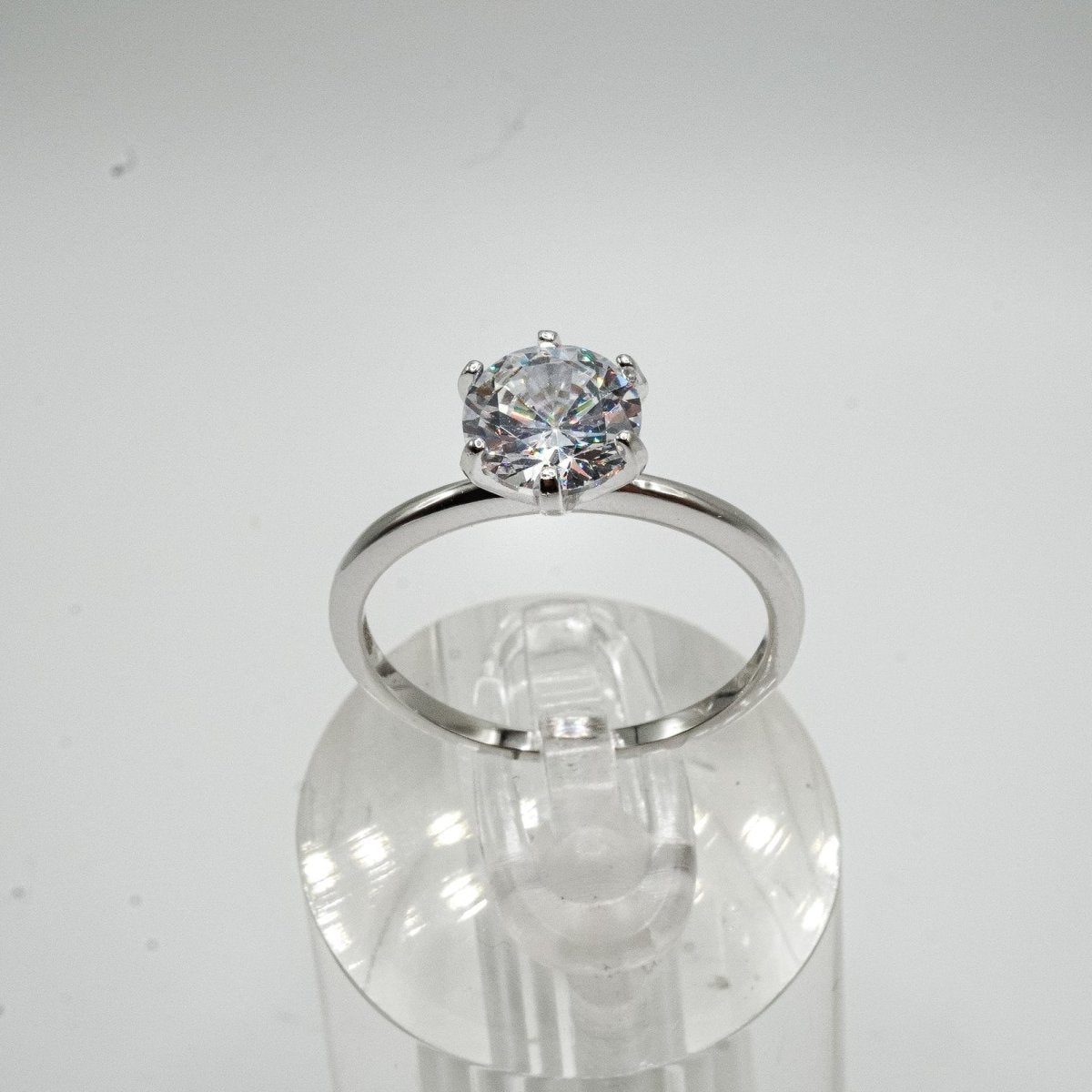 Anillo Clásico Solitario con Zirconia en Plata 925 con Zirconia de 7mm