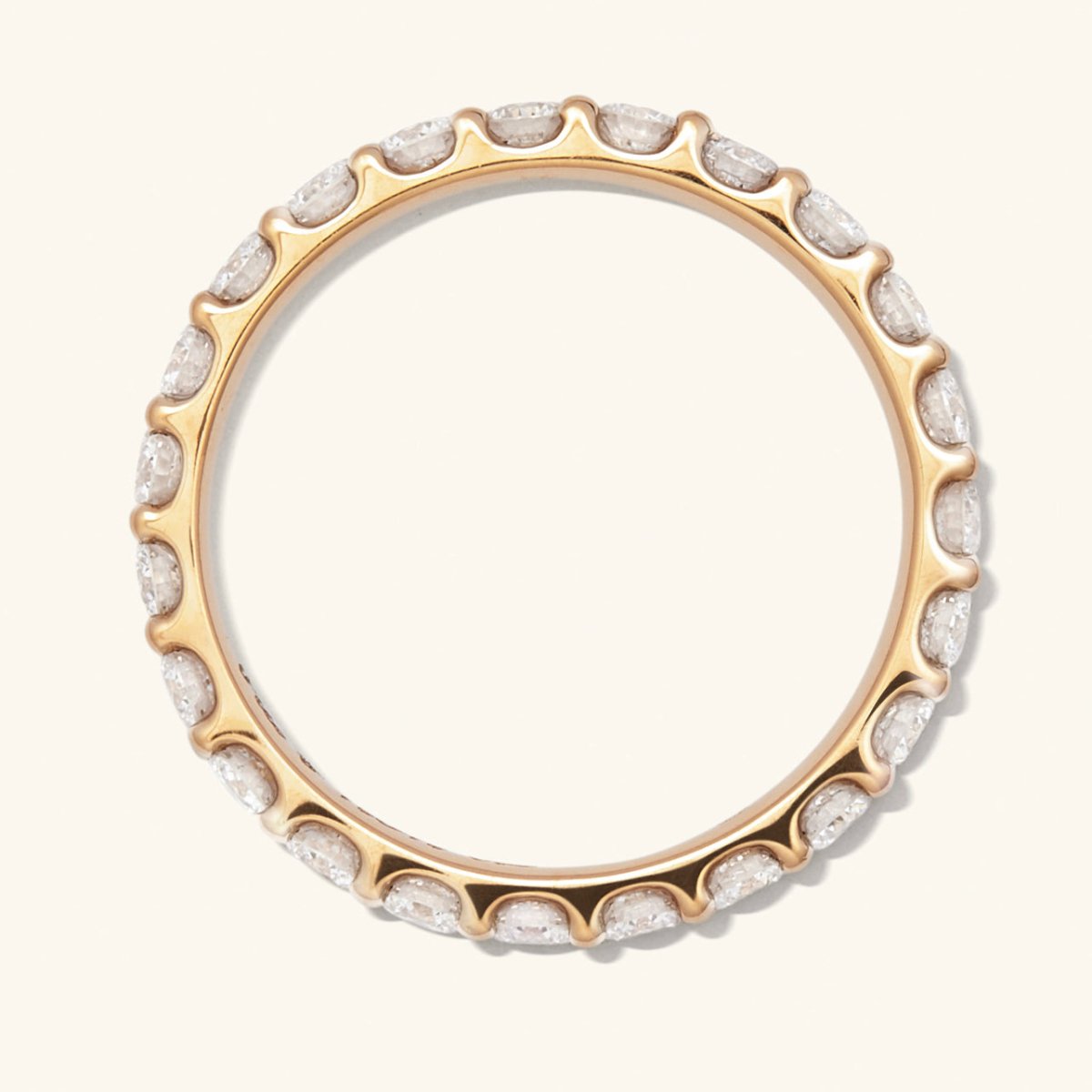 Anillo con Piedra 2.25 mm, Banda 2.6 mm – Plata 925 Baño de Oro 18K
