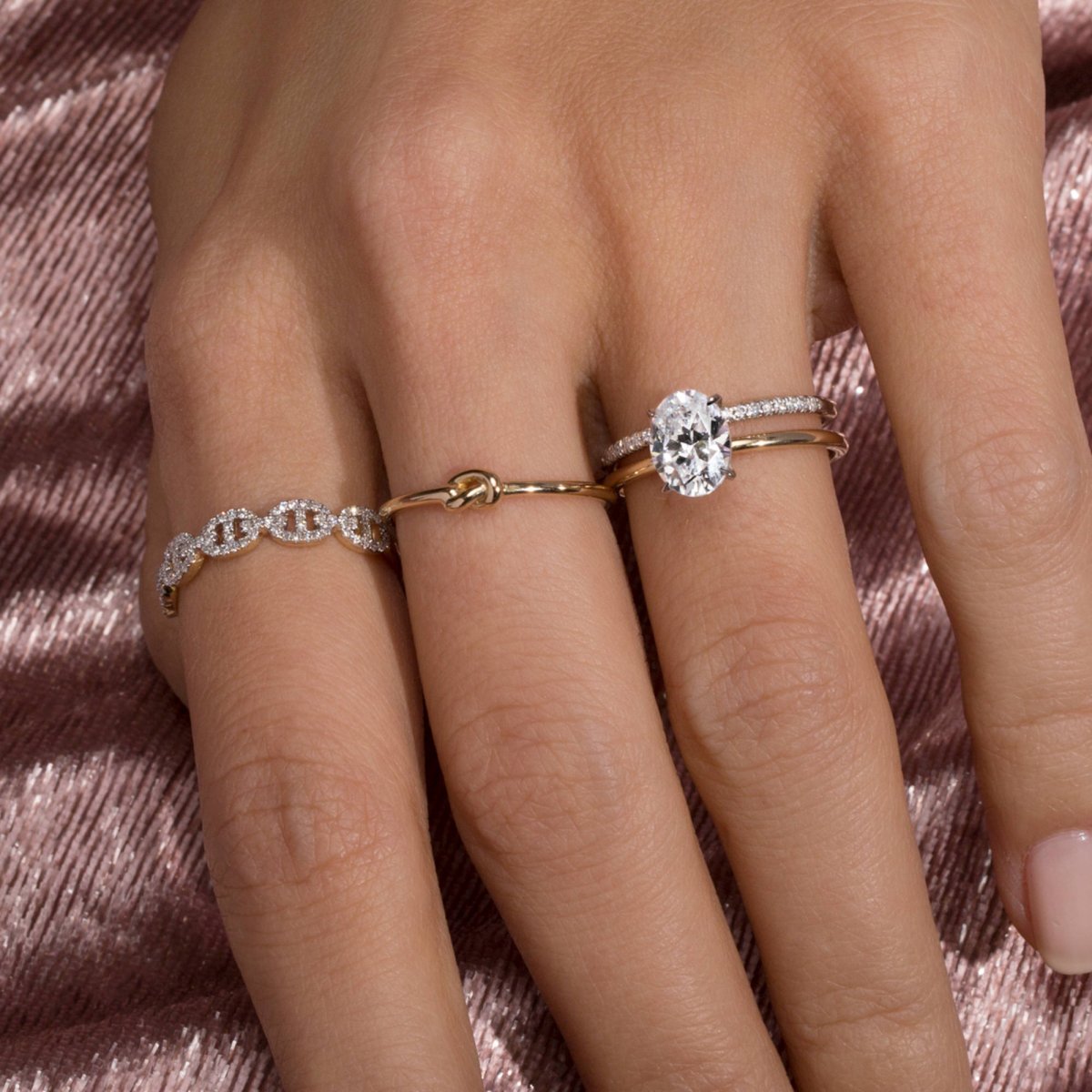 Anillo con Piedra 6x8 mm, Banda 1.5 mm – Plata 925 Baño de Oro 18K