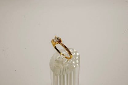 Anillo "Corazón Dorado Radiante" en Plata 925 con baño de Oro 18K