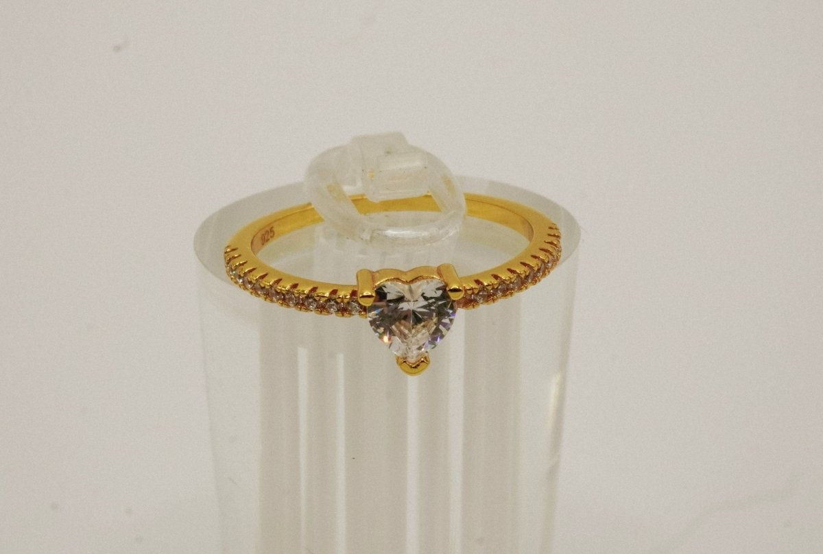 Anillo "Corazón Dorado Radiante" en Plata 925 con baño de Oro 18K