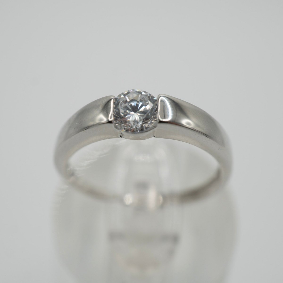 Anillo de Caballero, en Plata 925 con baño de Rodio