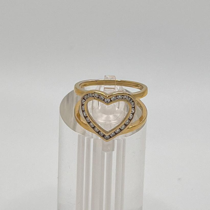 Anillo de Plata con Baño de Oro y Corazón de Zirconias Cúbicas