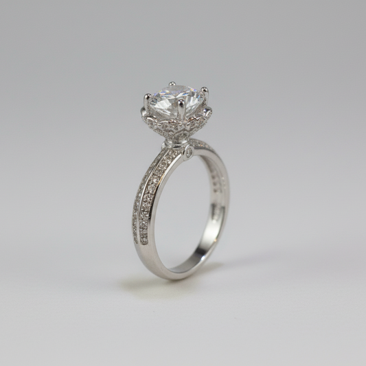 💍 Anillo Romántico en Plata 925 con Zirconia Central de 7 mm