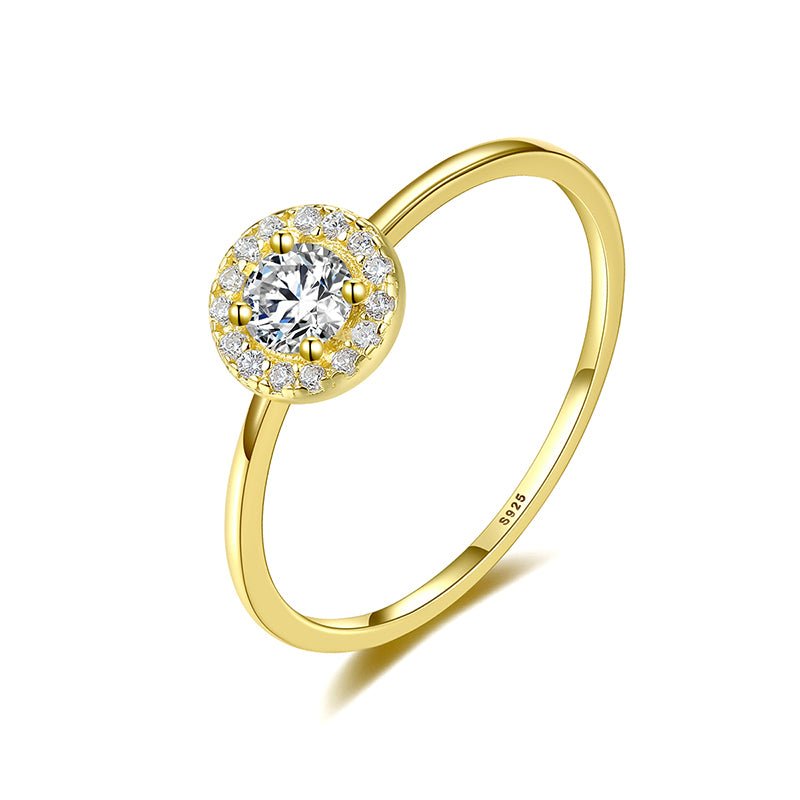 Anillo de Plata Diseño Halo, en Plata 925 con Baño de Oro 14K y Zirconias Cúbicas