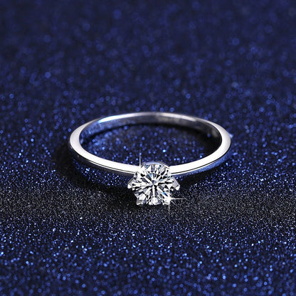 Anillo Destello de Amor en Plata 925 con Moissanite de 5 mm