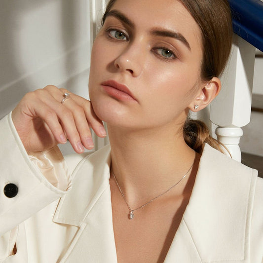 Anillo Destello de Amor en Plata 925 con Moissanite de 5 mm